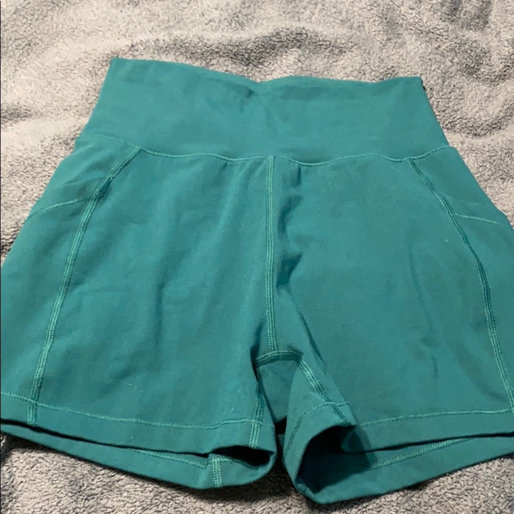 Alphalete biker shorts